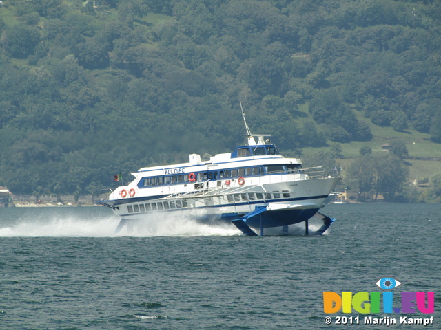 SX18947 Hydrofoil fast boat on Lake Como